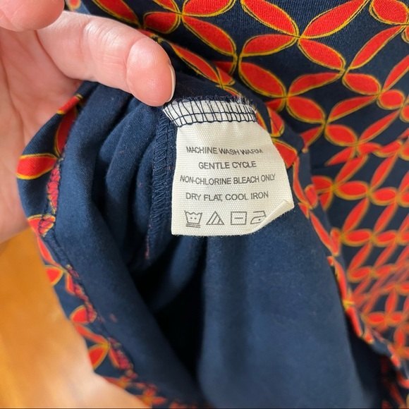 Mata Traders Organic Cotton Jersey Fit and Flare V- back Red Patterned Dress S - Picture 13 of 13